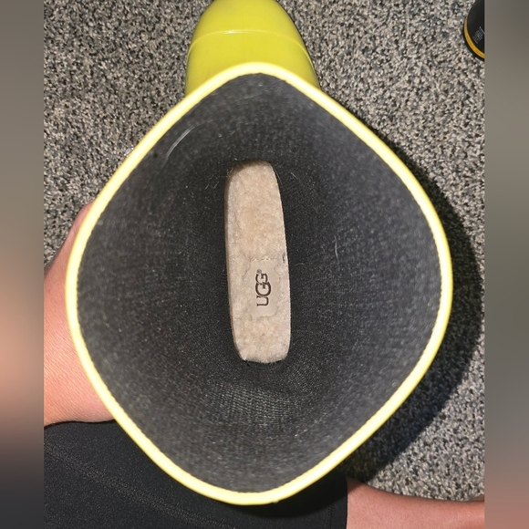 UGG Boots  Sienna Rain Mid Calf Waterproof Yellow Womens size US 8/mens Size 6 - Picture 13 of 14